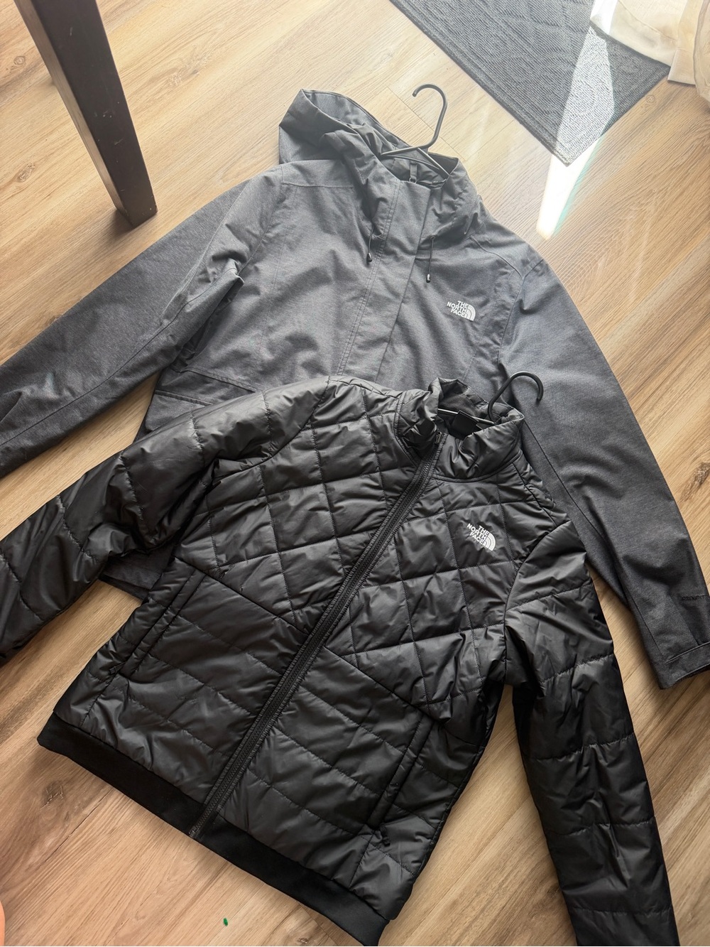 The North Face Black Quilted Puffer & grey Hooded Shell Jacket Set